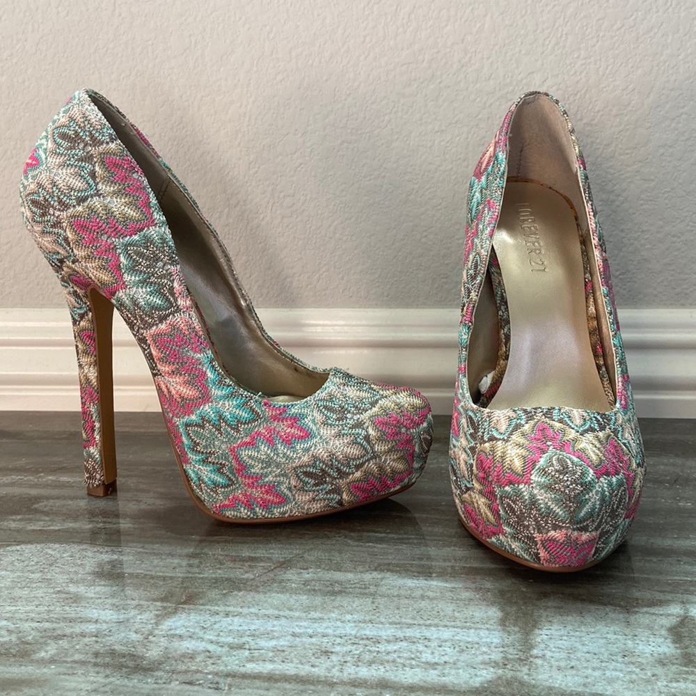 Forever 21 Textile Pumps